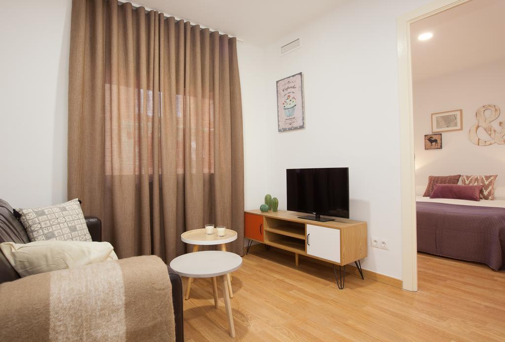 Click&Flat Europa Fira Apartments L'Hospitalet de Llobregat Exterior foto
