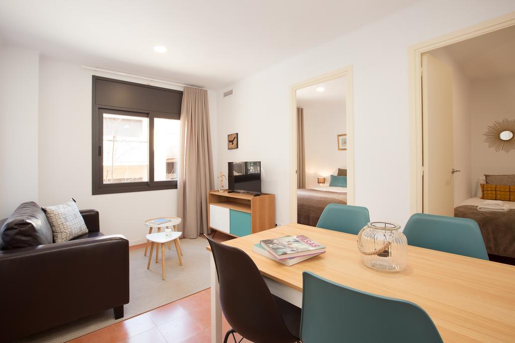Click&Flat Europa Fira Apartments L'Hospitalet de Llobregat Exterior foto