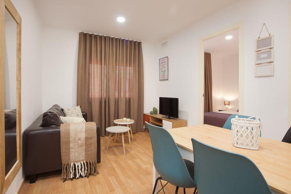 Click&Flat Europa Fira Apartments L'Hospitalet de Llobregat Exterior foto